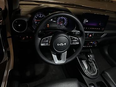 равно 3: Kia K3: 2021 г., 1.6 л, Автомат, Бензин, Седан — 7