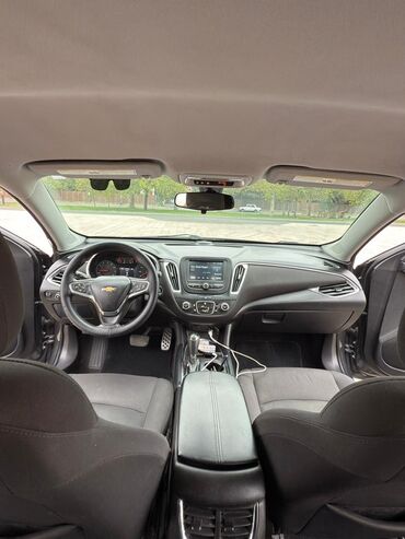 Chevrolet: Chevrolet Malibu: 1.5 l | 182000 km Sedan — 4