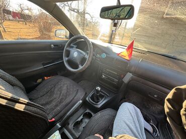 Volkswagen: Volkswagen Passat Variant: 2002 г., 1.6 л, Механика, Бензин, Универсал — 7