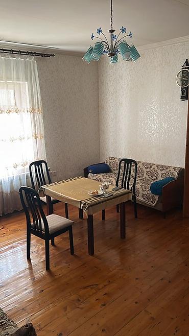 ağdaşda ucuz ev: Kiraye heyet evi verilir,telebelerede verilir,heyeti meyveli aqaclari — 4