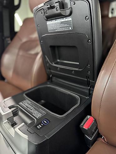 Toyota: Toyota Land Cruiser: 2019 г., 5.7 л, Автомат, Бензин, Внедорожник — 14