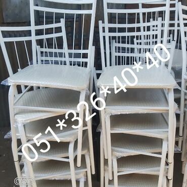 Stullar: Stul stullar stol stul Stol stul stul stol Stullar stollar oturacaq — 7