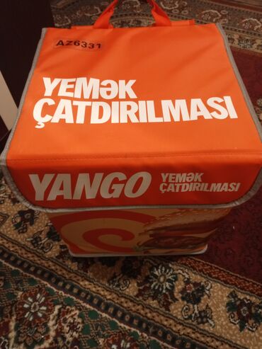 Çantalar: 2gündü alınan sunka 3,4dəfə işlədim bacarmadım satıram