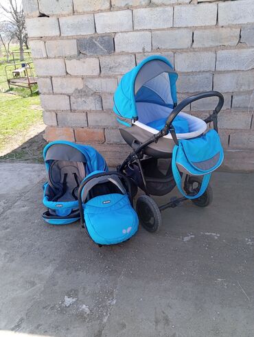 детские коляски 3 в 1: Коляска, цвет - Голубой, Б/у