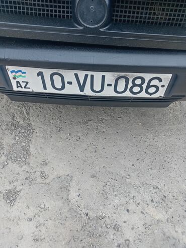 Azərbaycanda qeydiyyatdan keçmiş 10-VU-086 dövlət nömrə nişanı. Bu