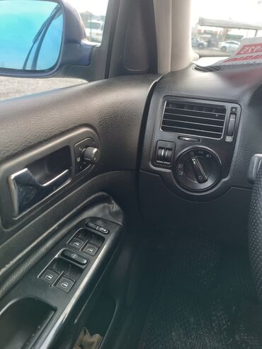 Volkswagen: Volkswagen Golf V: 2000 г., 2 л, Автомат, Бензин, Хэтчбэк — 8