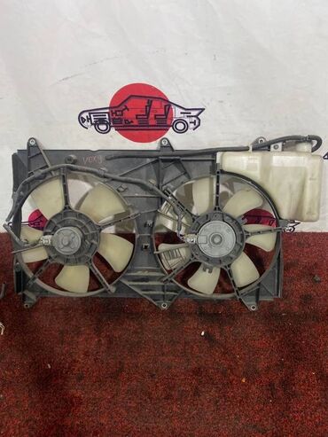 Другие автозапчасти: Диффузор Toyota Voxy AZR60 1AZ-FSE 2005 (б/у)