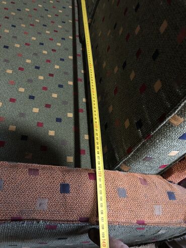 Прямые диваны: Срочно продаю диван 0…5…5. 9. 3. 2…0. 5…3…1 Состояние хорошее — 5