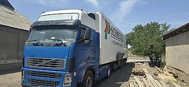 Транспорт: Тягач, Volvo, 2004 г., Холодильник, рефрижератор — 1