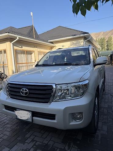 авто в аренду с последующим выкупом в бишкеке: Toyota Land Cruiser: 2014 г., Газ, Внедорожник — 2