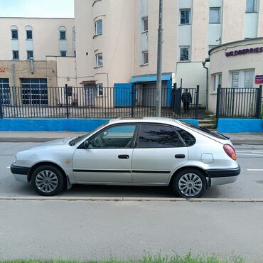 электромобил машина: Toyota Corolla: 1998 г., 1.6 л, Механика, Бензин, Хэтчбэк