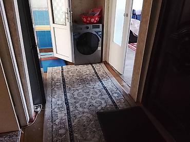 3 room flat: Продаётся 2х комнатная квартира в 1микрорайоне 17дом Квартира — 2