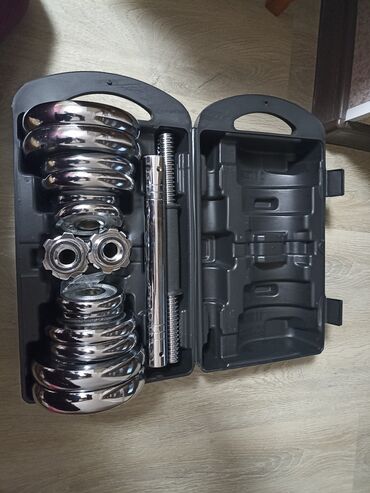 пружинные зажимы для гантелей: Набор разборных гантелей Chrome Dumbbell Set 20 кг в кейсе. Состав