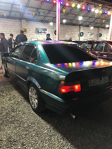 BMW: BMW 3 series: 2 l | 1993 il Sedan — 4
