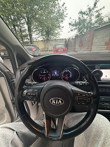 sprinter 4 4: Kia Carnival: 2018 г., 2.2 л, Автомат, Дизель, Минивэн — 9