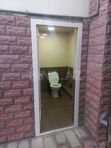 Həyət evləri və villaların satışı: Satılır: həyətyanı sahəsi və tikililər kompleksi - İki mərtəbəli əsas — 10