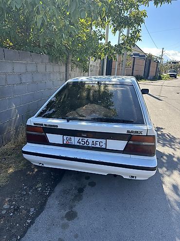 Datsun: Nissan Bluebird: 1990 г., 2 л, Автомат, Бензин, Хэтчбэк — 2