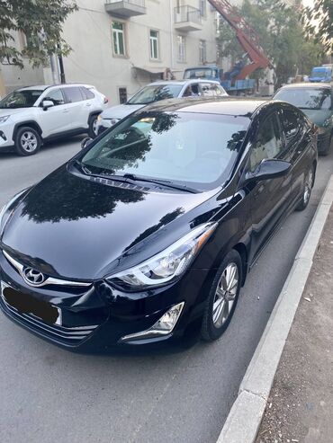 Hyundai: Hyundai Elantra: 1.8 l | 2015 il Sedan — 13