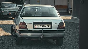 e klass: Nissan Sunny: 1994 г., 1.6 л, Механика, Бензин, Седан — 6