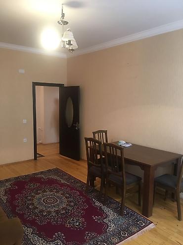 podmayak menzil: Xırdalan seh., icra hakimiyyetinin yaninda yola yaxin 1 nömrəli — 4