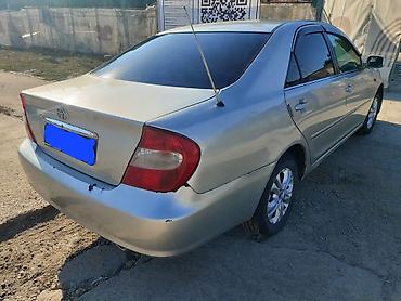 Унаа: Toyota Camry: 2004 г., 2.4 л, Кол менен иштөөчү, Бензин, Седан — 5