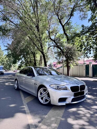 автомобил срв: BMW 5 series: 2010 г., 3 л, Автомат, Бензин, Седан