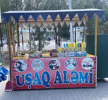 kiosk satici: Ticarət köşkü Satılır bir çox meqsedler üçün yararlidir, yüksek — 1