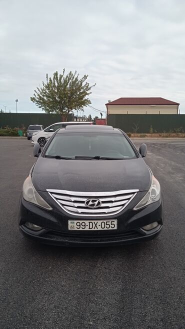 masin 06: Hyundai Sonata: 2 l | 2013 il Sedan