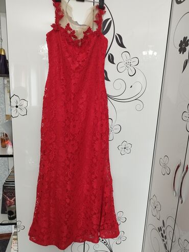 длинное красное вечернее платье: Вечернее платье, Классическое, Длинная модель, Без рукавов, 4XL (EU 48), 5XL (EU 50)