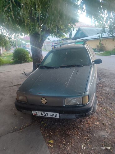 пасад б4: Volkswagen Passat: 1988 г., 1.8 л, Механика, Бензин, Седан