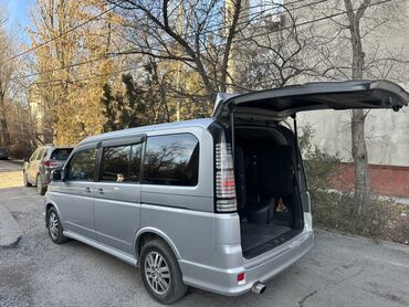 Honda: Honda Stepwgn: 2004 г., Минивэн — 8