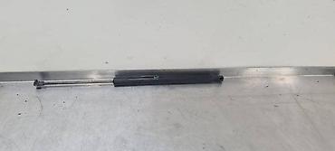 obd prikljucak: PODIZAC HAUBE ZA VOLKSWAGEN GOLF 7 | Podizac haube Golf 7 — 1