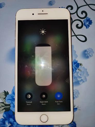 iphone 8 цены: IPhone 8 Plus, 64 ГБ, цвет Gold Акб - 95% Экран(дисплей), задняя — 4