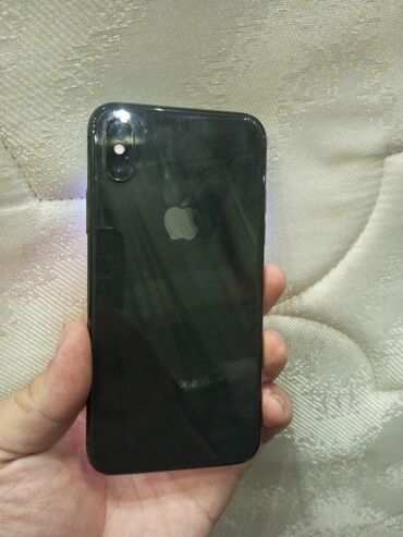 Apple iPhone: IPhone X, Б/у, 64 ГБ, Черный, Чехол