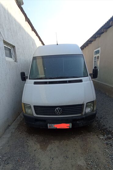 продаю в связи с переездом: Volkswagen Crafter: 2003 г., Механика, Дизель, Бус