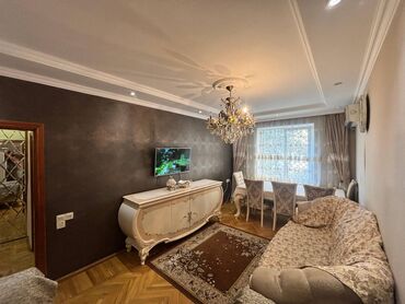 Köhnə tikili: Bakı, 3 otaqlı, Köhnə tikili, m. Əhmədli, 82 kv. m — 2