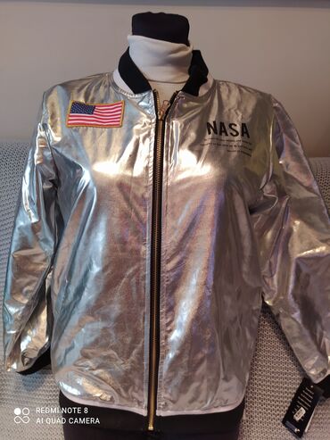 kapa kacket: Windbreaker jacket