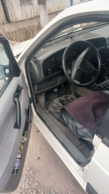 Volkswagen: Volkswagen Passat: 1988 г., Механика, Бензин, Седан at lalafo.kg — 11 Volkswagen: Volkswagen Passat: 1988 г., Механика, Бензин, Седан — 11