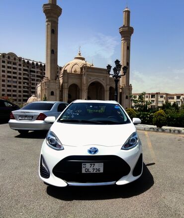 продажа дешевых автомобилей: Toyota : 1.5 л | 2019 г. Хэтчбэк