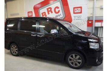 купить машины: Toyota Voxy: 2007 г., 2 л, Вариатор, Бензин, Минивэн