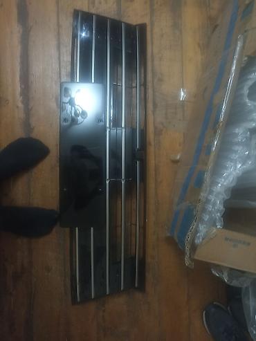bmw e34 bufer: Məhsul: Avtomobil üçün ön radiator barmaqlığı (qril) Təsvir: - Rəng — 1