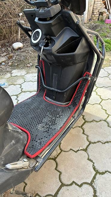 Скутеры: Тип скутера 125 куб. см, Бензин — 7