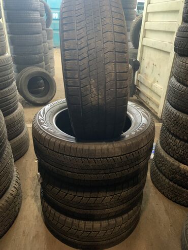 Шины: Шины 225 / 55 / R 17, Зима, Б/у, Комплект, Япония, Bridgestone