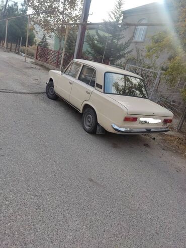 2101: VAZ (LADA) 2101: 1.5 l. | 1986 il | 186000 km. Sedan