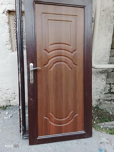 qapi dekoru: Metal qapı dəsti - Material: çərçivəsi metal, üzlük taxta teksturalı — 2