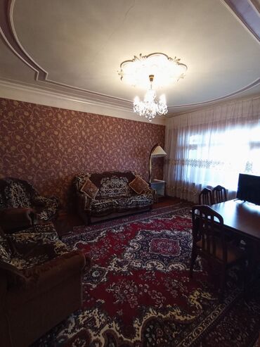 Köhnə tikili: Gəncə şəhəri, Abbas Səhhətdə 9 mərtəbənin 7ci mərtəbəsində yerləşən 3 — 3