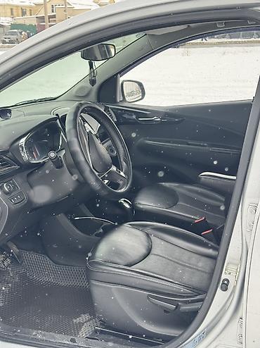 Chevrolet: Chevrolet Spark: 2018 г., 0.1 л, Вариатор, Бензин, Хэтчбэк — 8