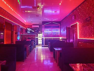 restoran hostes vakansiya: Xaçmaz şəhərində PUBA Ofisant Xanım işçi tələb olunur — 2