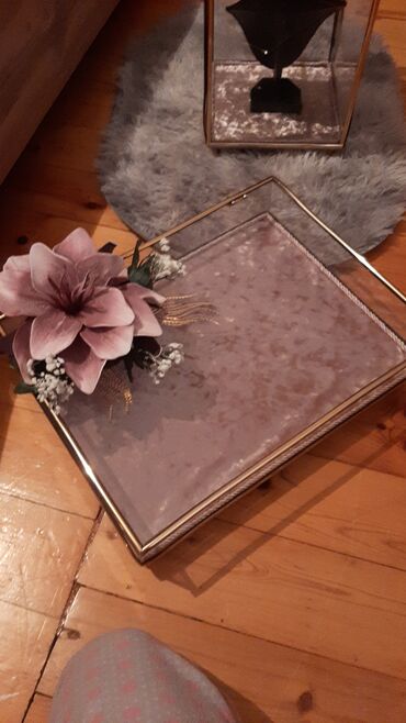 Digər dəstlər və servizlər: 16 ededdir 700 alinib 500 e satilir kim alsa taksiyle unvana — 2