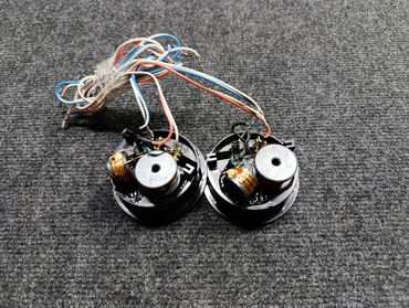 Zvučnici i stereo sistemi: Dvosistemske skretnice sa terminalima pioneer 082 ispravno cena je za — 4